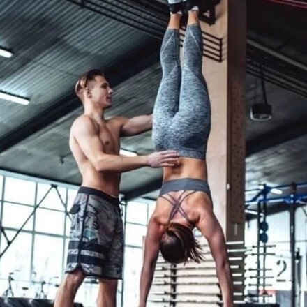 Handstand_NEWS_Okt2025